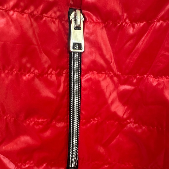 Chic Red Hooded Women's Vest - Picture 5 of 5